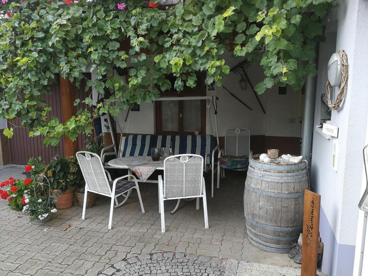Bed and Breakfast Haus Bienen Ірінґен Екстер'єр фото